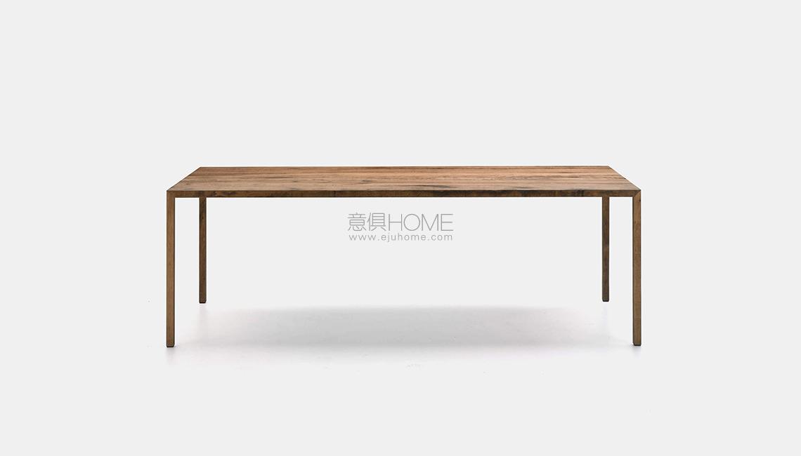 TENSE-MATERIAL 桌子