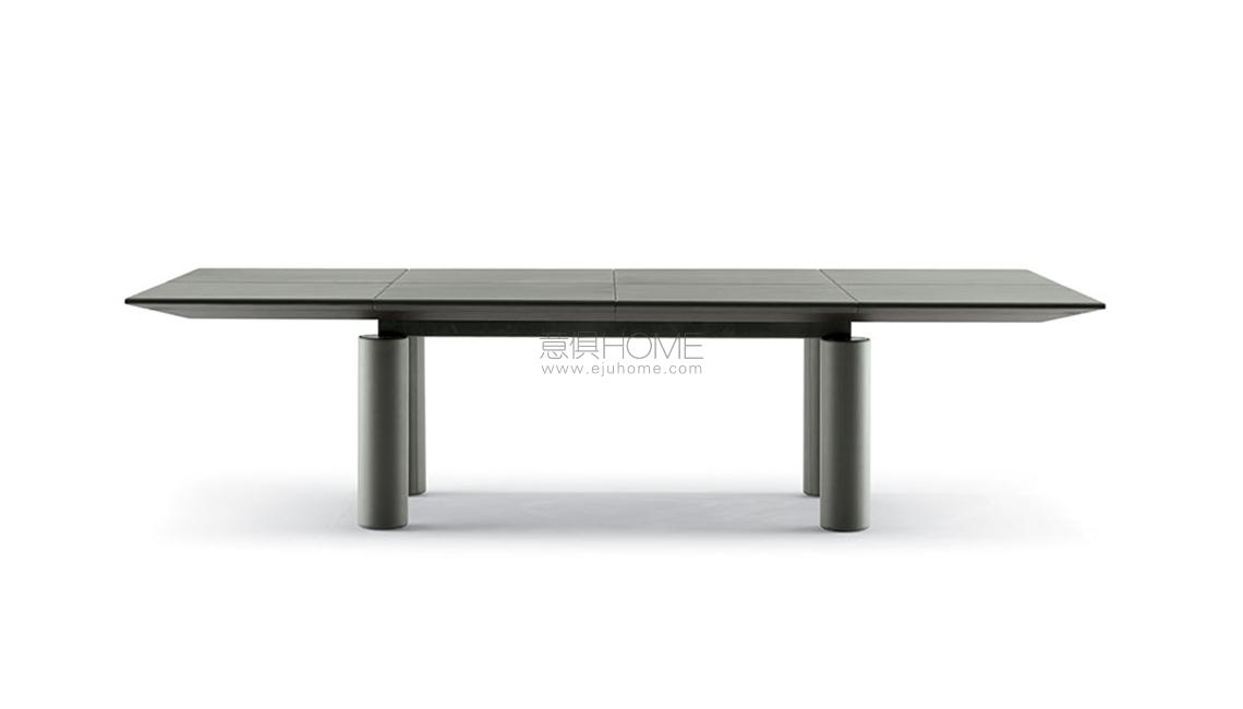 C.E.O. CUBE MEETING 书桌