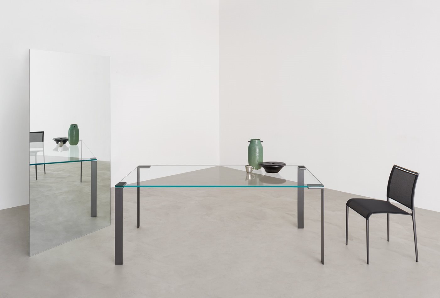 desaltoLiko Glass 长餐桌