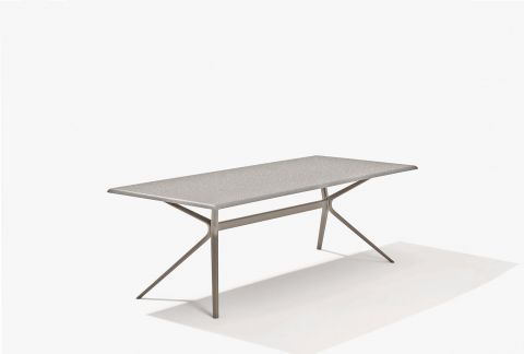 FASTMoai Rectangular table with top in speckled aluminium长餐桌